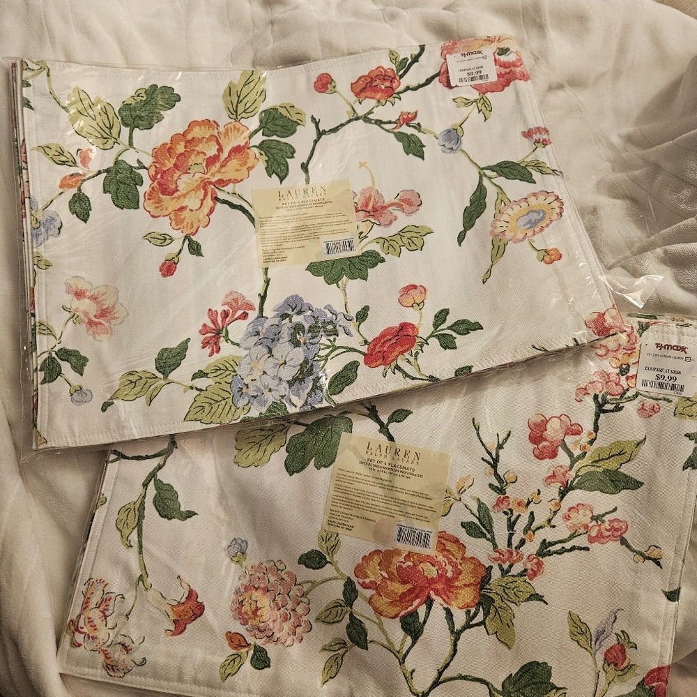2 - Lauren Floral Placemat Sets-NWT